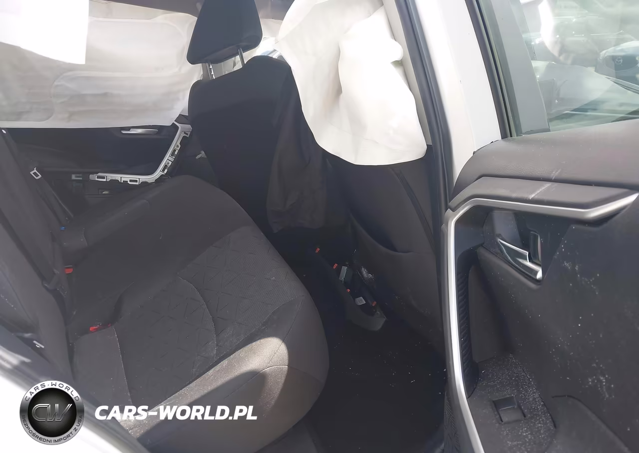 2024 Toyota Rav4 Xle VIN:2T3W1RFV2RW318483 - 8