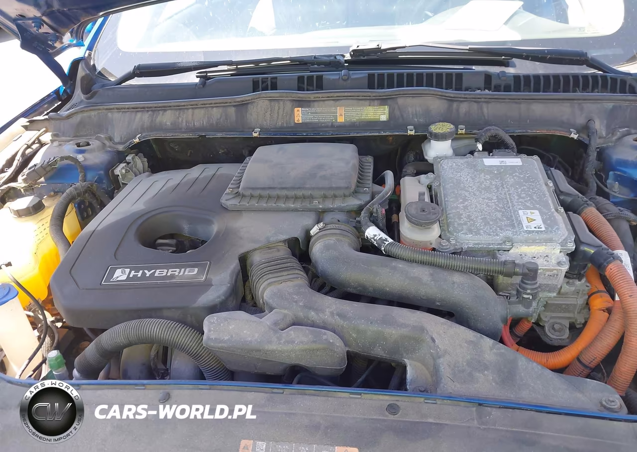 2018 Ford Fusion Hybrid S VIN:3FA6P0UU2JR100479 - 10