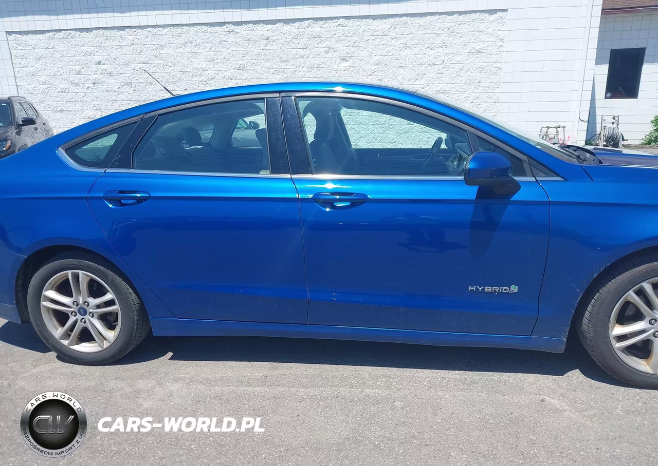 2018 Ford Fusion Hybrid S VIN:3FA6P0UU2JR100479 - 13