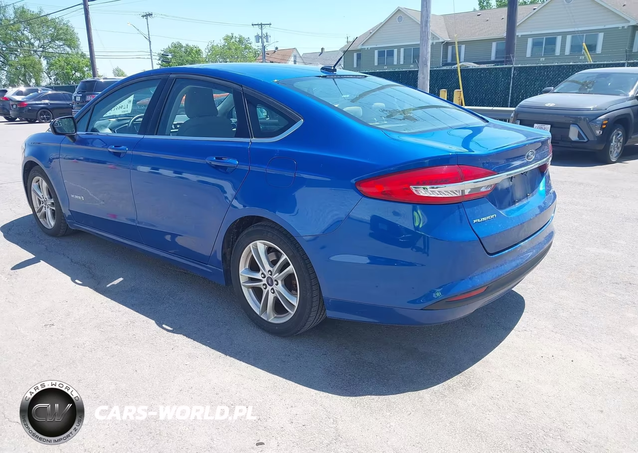 2018 Ford Fusion Hybrid S VIN:3FA6P0UU2JR100479 - 3