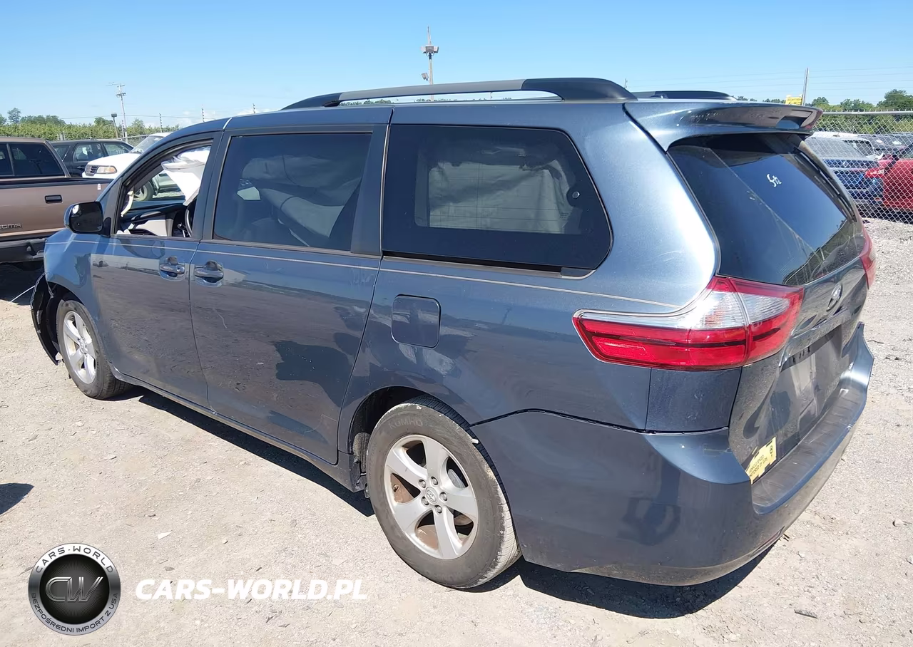 2017 Toyota Sienna Le 8 Passenger VIN:5TDKZ3DC0HS882123 - 3