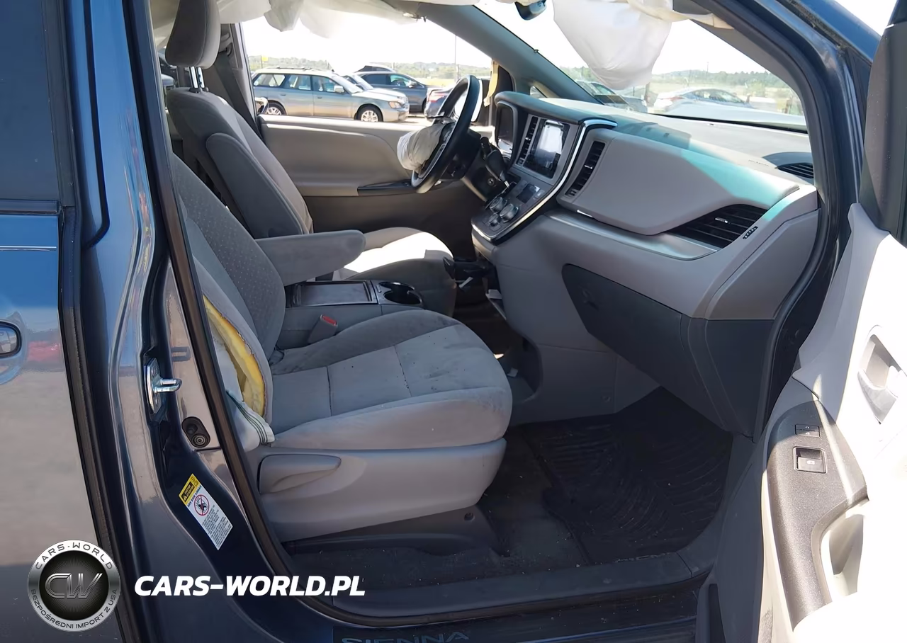2017 Toyota Sienna Le 8 Passenger VIN:5TDKZ3DC0HS882123 - 5