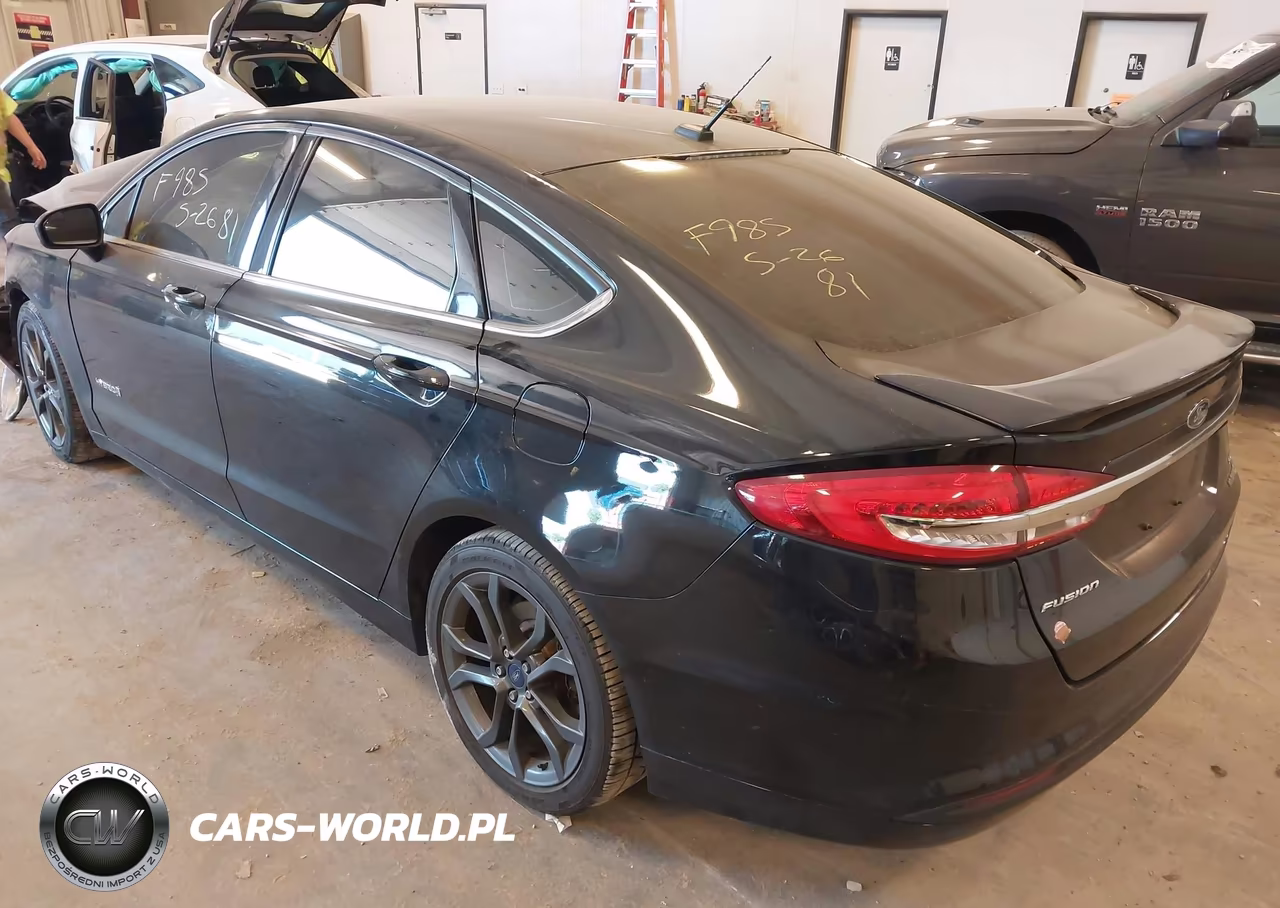 2018 Ford Fusion Hybrid Se VIN:3FA6P0LU9JR180350 - 3