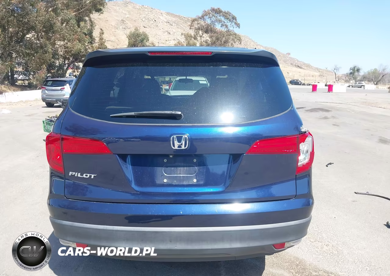 2018 Honda Pilot Lx VIN:5FNYF5H19JB026014 - 16