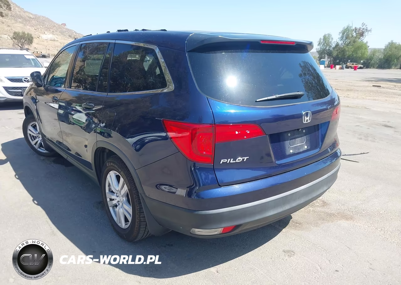2018 Honda Pilot Lx VIN:5FNYF5H19JB026014 - 3