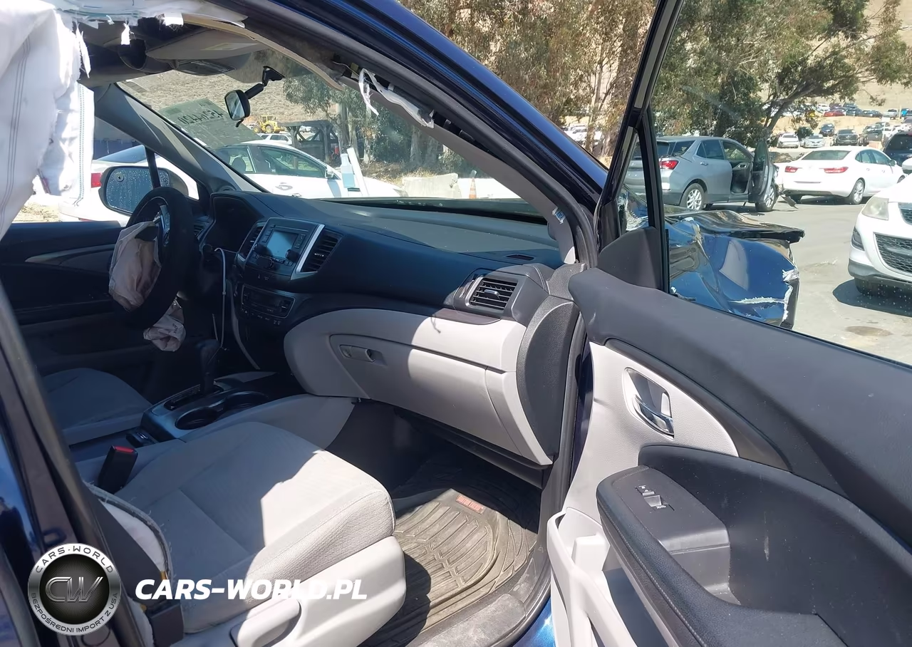 2018 Honda Pilot Lx VIN:5FNYF5H19JB026014 - 5