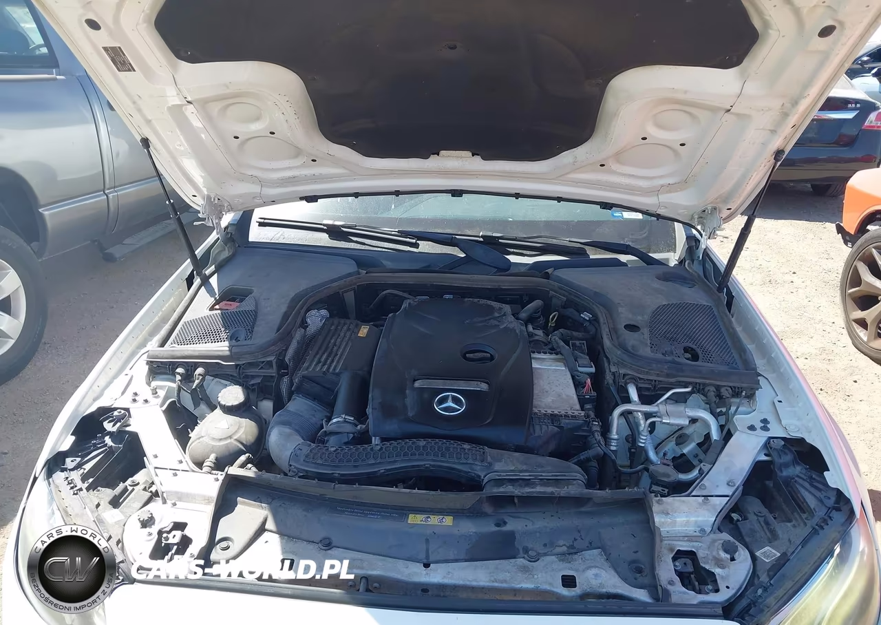 2018 Mercedes-Benz E 300 VIN:WDDZF4JB1JA299206 - 10