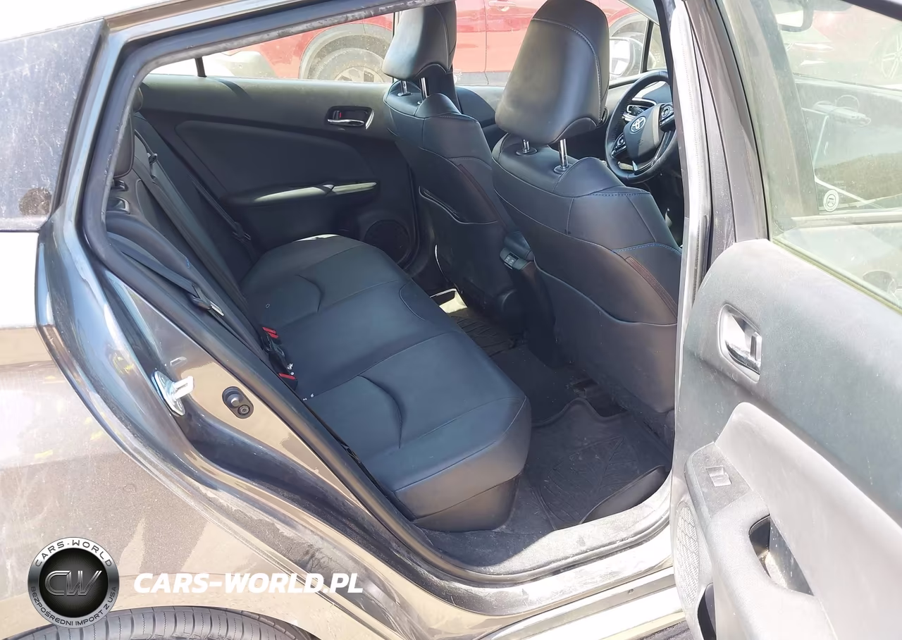 2021 Toyota Prius Limited VIN:JTDKAMFU2M3130468 - 8