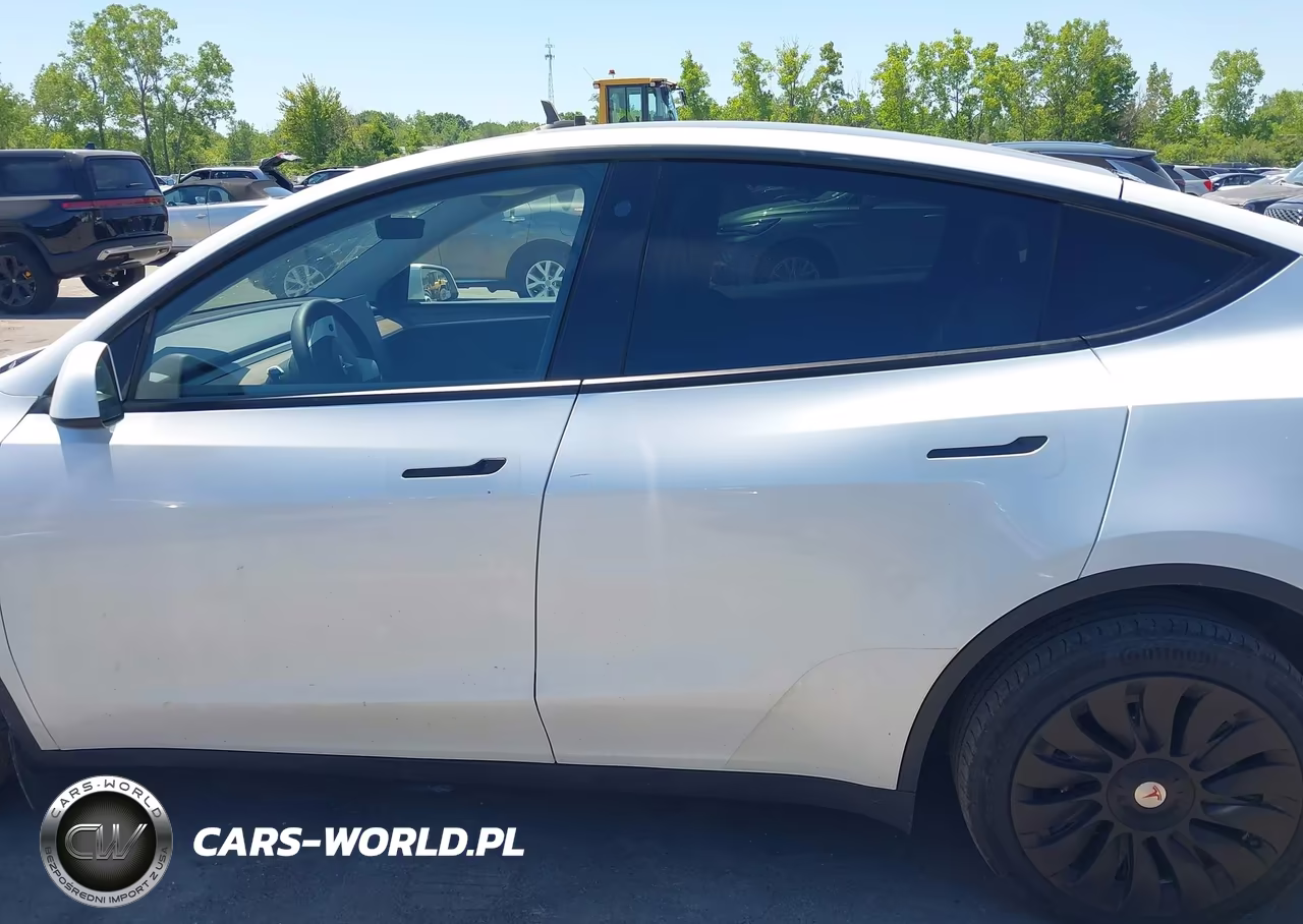 2023 Tesla Model Y Awd-Long Range Dual Motor All-Wheel Drive VIN:7SAYGDEEXPA069476 - 14