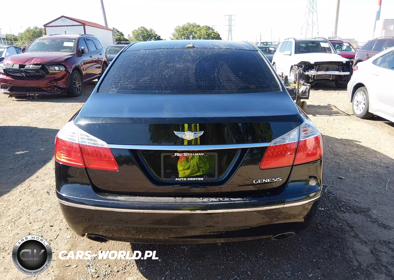 2011 Hyundai Genesis 3.8 VIN:KMHGC4DE3BU139176 - 16