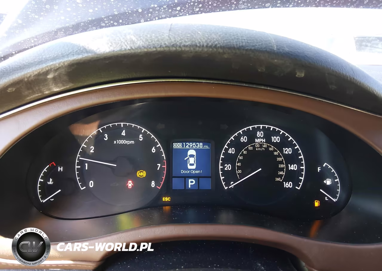 2011 Hyundai Genesis 3.8 VIN:KMHGC4DE3BU139176 - 7