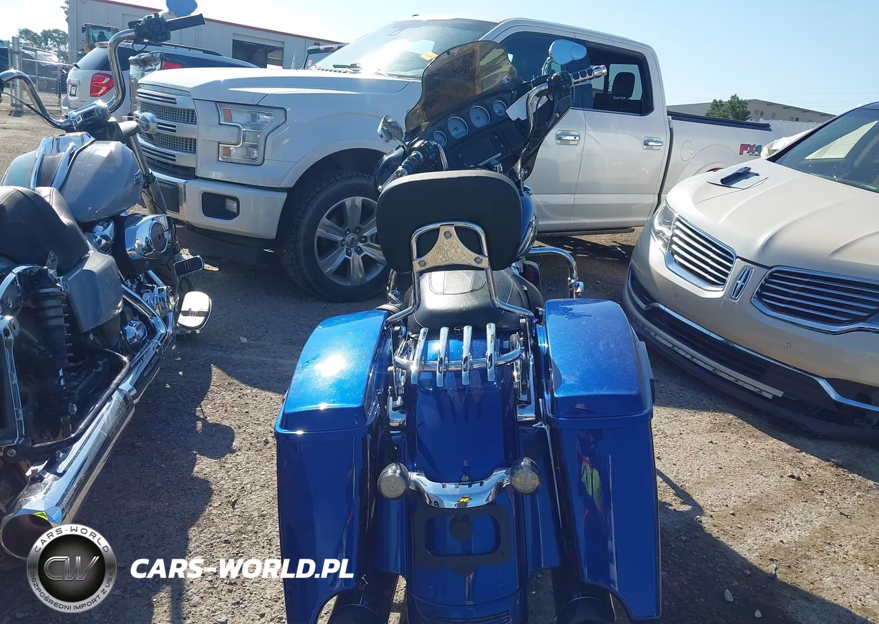 2017 Harley-Davidson Flhxs Street Glide Special VIN:1HD1KRC35HB687399 - 6