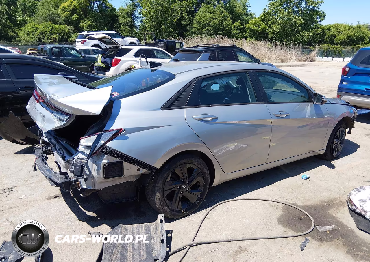 2021 Hyundai Elantra Sel VIN:5NPLM4AG8MH017674 - 4