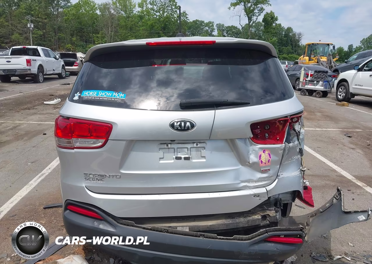 2018 Kia Sorento 2.4L L VIN:5XYPG4A39JG344349 - 16