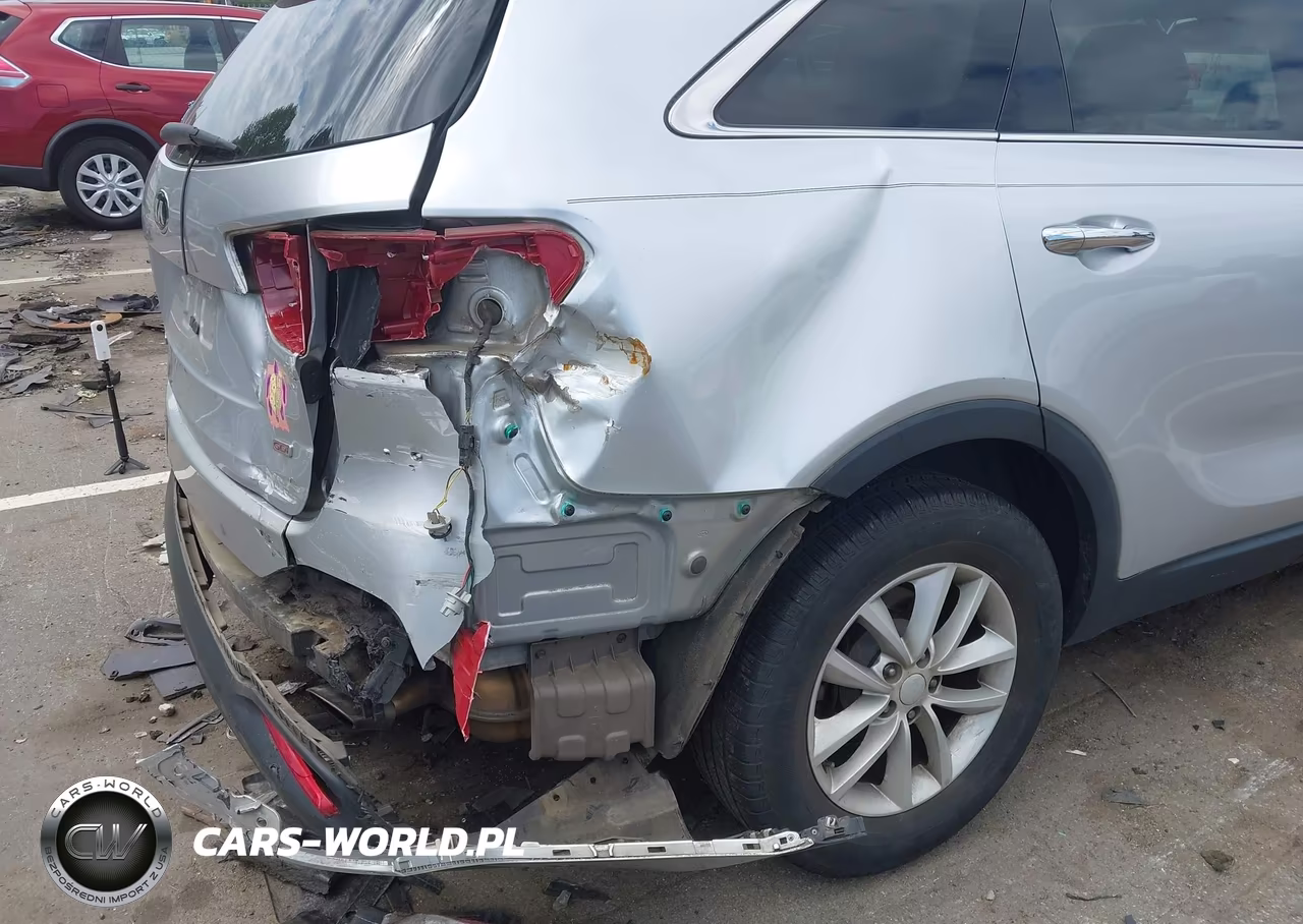 2018 Kia Sorento 2.4L L VIN:5XYPG4A39JG344349 - 6