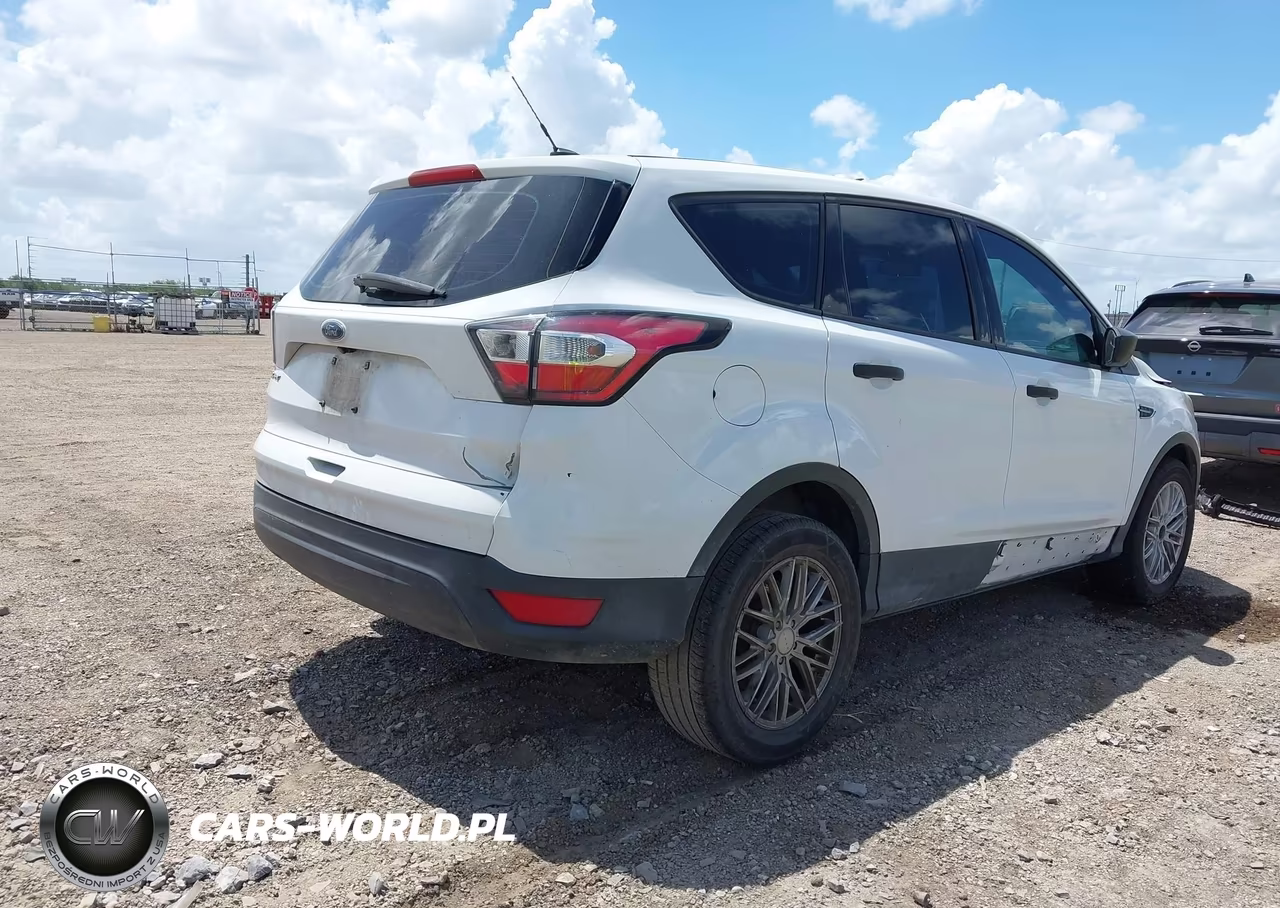 2017 Ford Escape S VIN:1FMCU0F72HUA38528 - 4