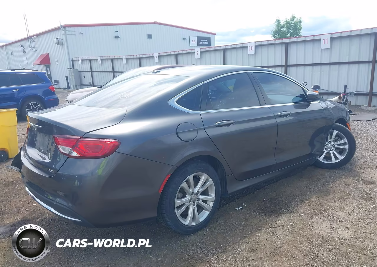 2015 Chrysler 200 Limited VIN:1C3CCCAB2FN746908 - 4
