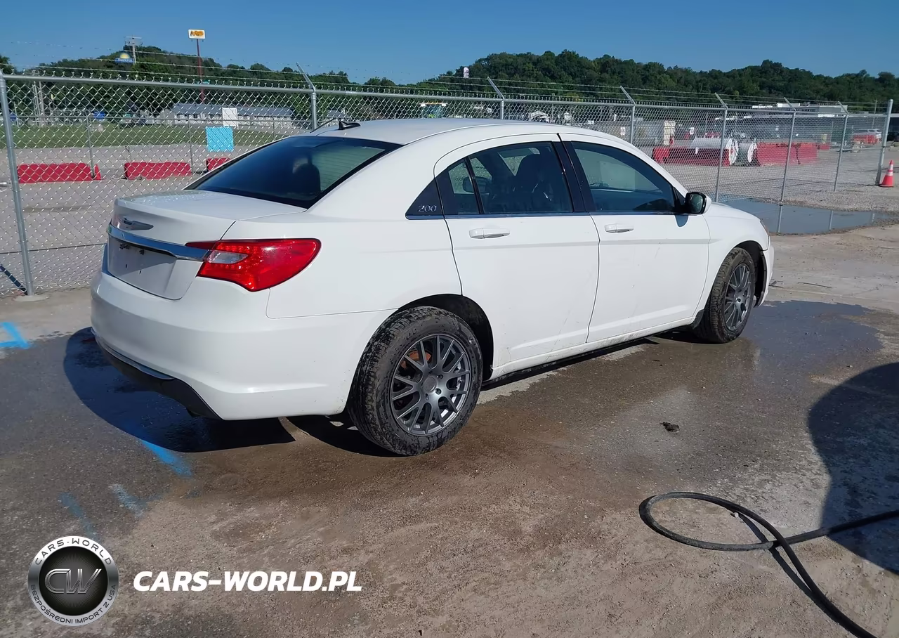 2012 Chrysler 200 Lx VIN:1C3CCBAB6CN117528 - 4