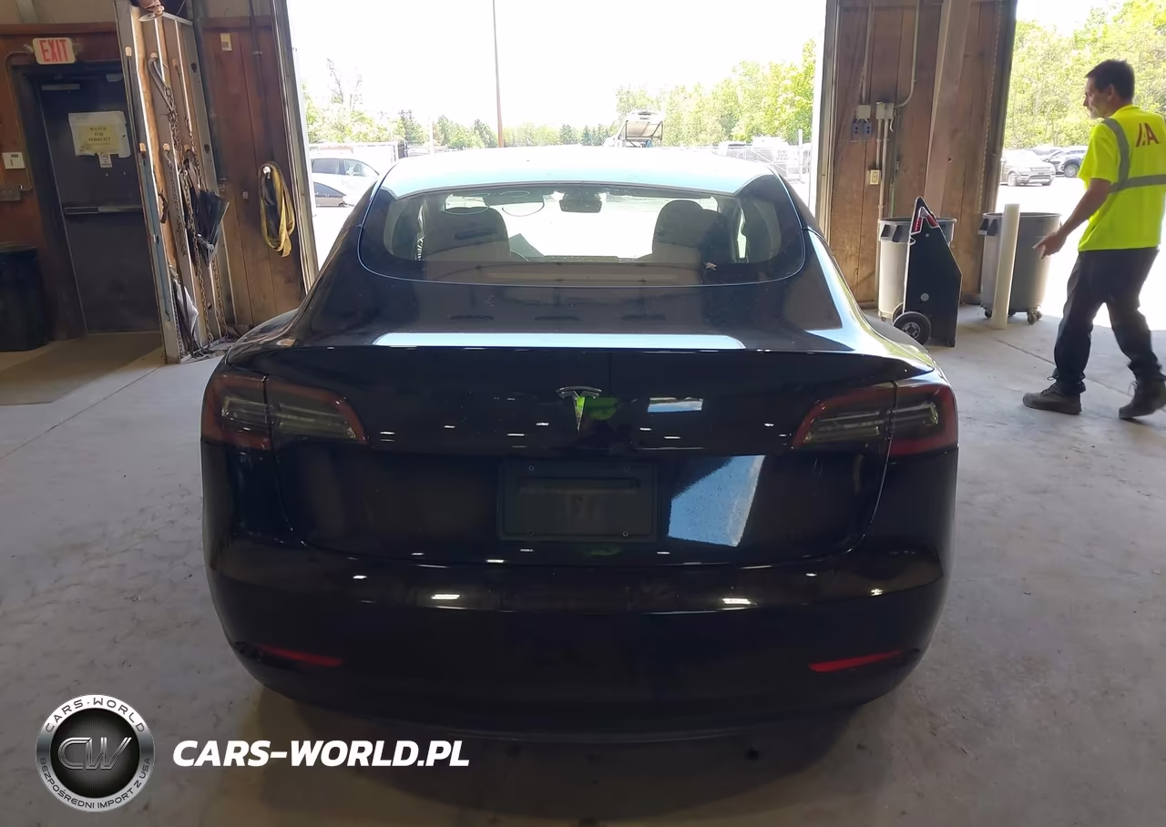 2021 Tesla Model 3 Standard Range Plus Rear-Wheel Drive VIN:5YJ3E1EA4MF851196 - 16