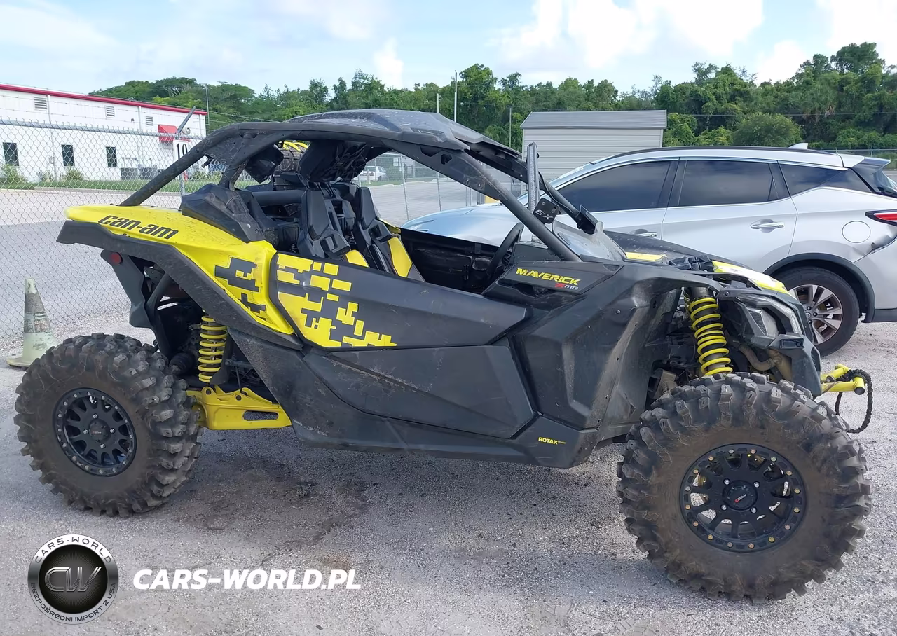 2019 Can-Am Maverick X3 X Mr Turbo VIN:3JBVRAY20KK000621 - 12