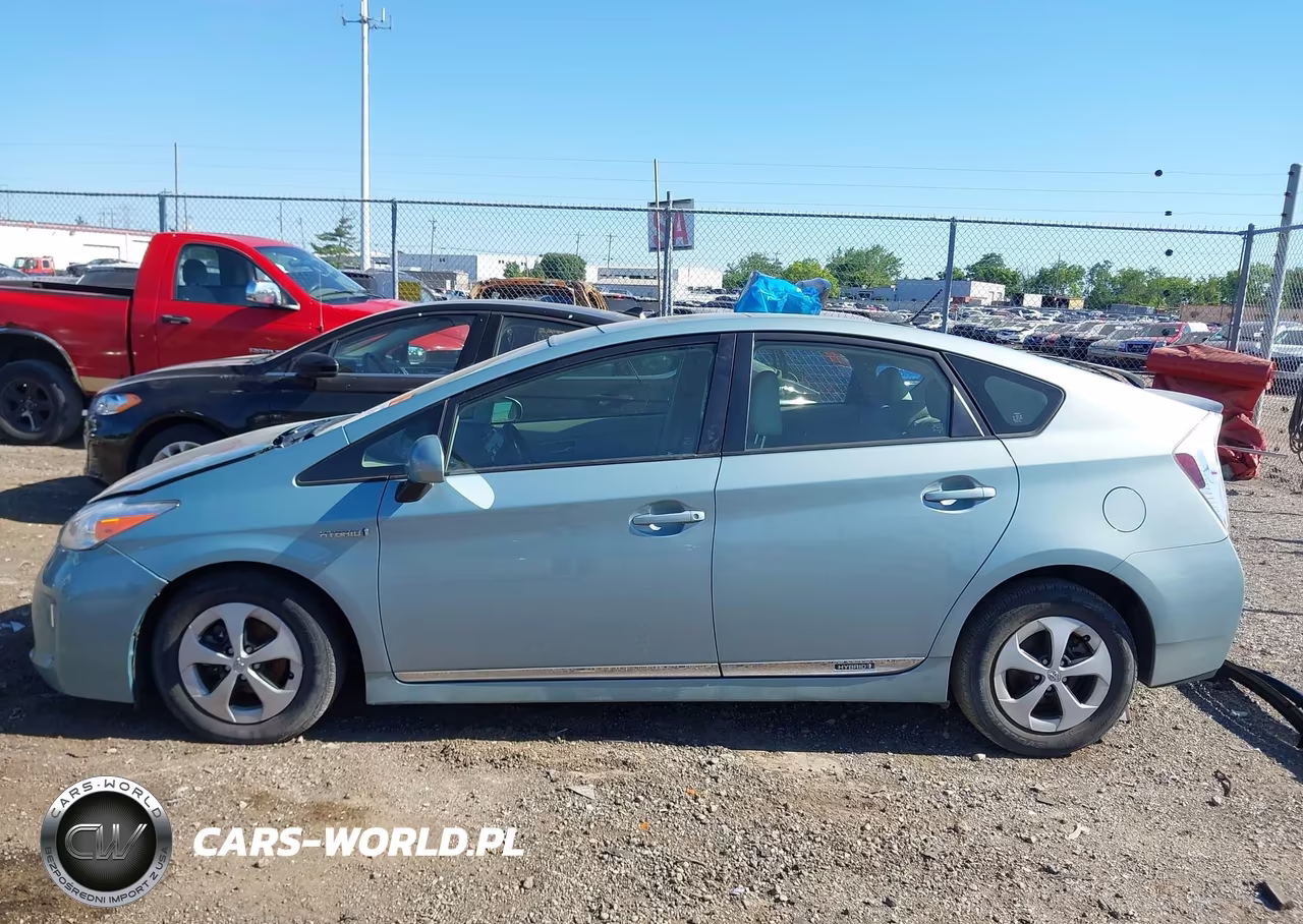 2012 Toyota Prius Three VIN:JTDKN3DU4C1579081 - 15