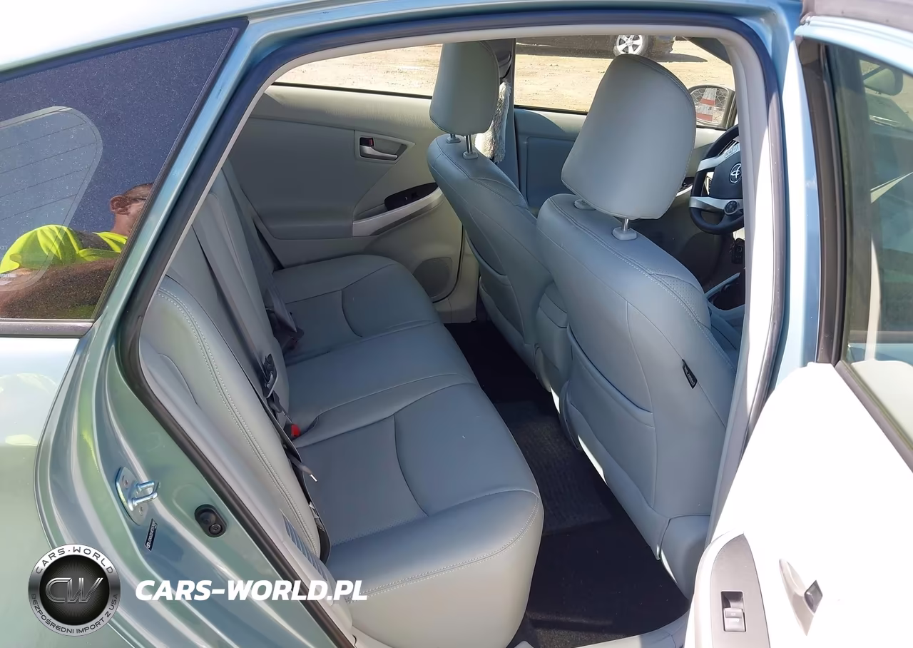 2012 Toyota Prius Three VIN:JTDKN3DU4C1579081 - 8