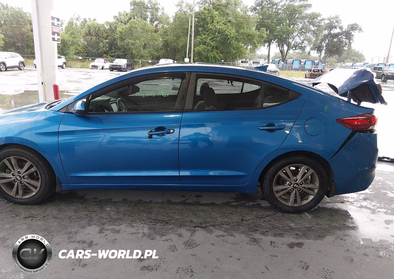 2018 Hyundai Elantra Value Edition VIN:5NPD84LF6JH358175 - 14