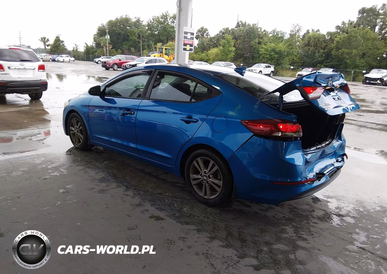 2018 Hyundai Elantra Value Edition VIN:5NPD84LF6JH358175 - 3