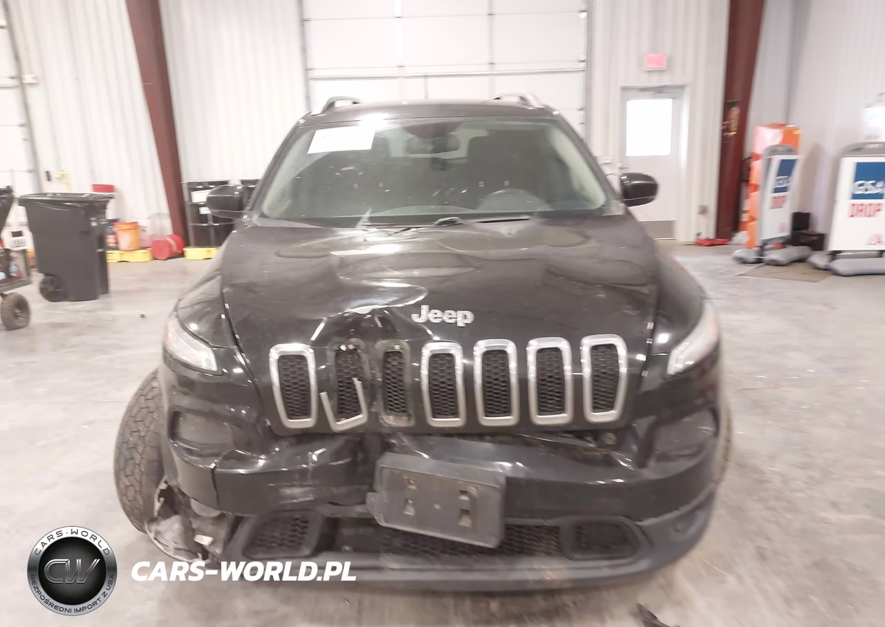 2017 Jeep Cherokee Latitude 4X4 VIN:1C4PJMCS7HW615217 - 12