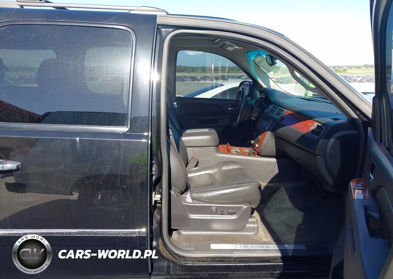 2013 Chevrolet Suburban 1500 Ltz VIN:1GNSKKE77DR304472 - 5