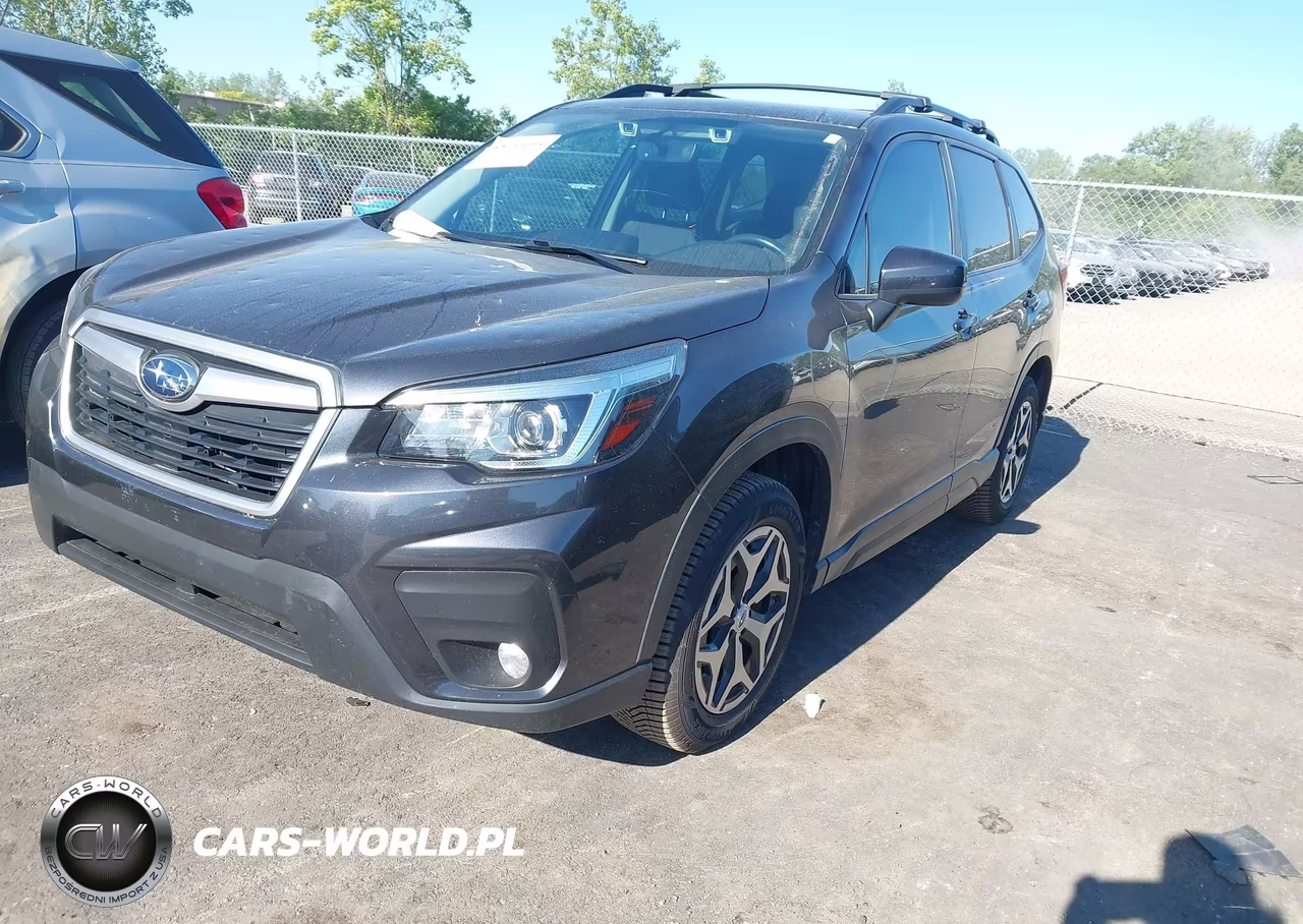 2019 Subaru Forester Premium VIN:JF2SKAGCXKH579402 - 2
