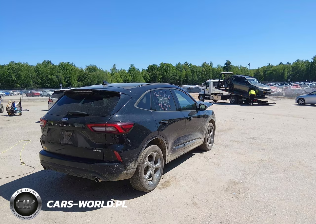 2023 Ford Escape St-Line VIN:1FMCU9MN3PUA32807 - 4