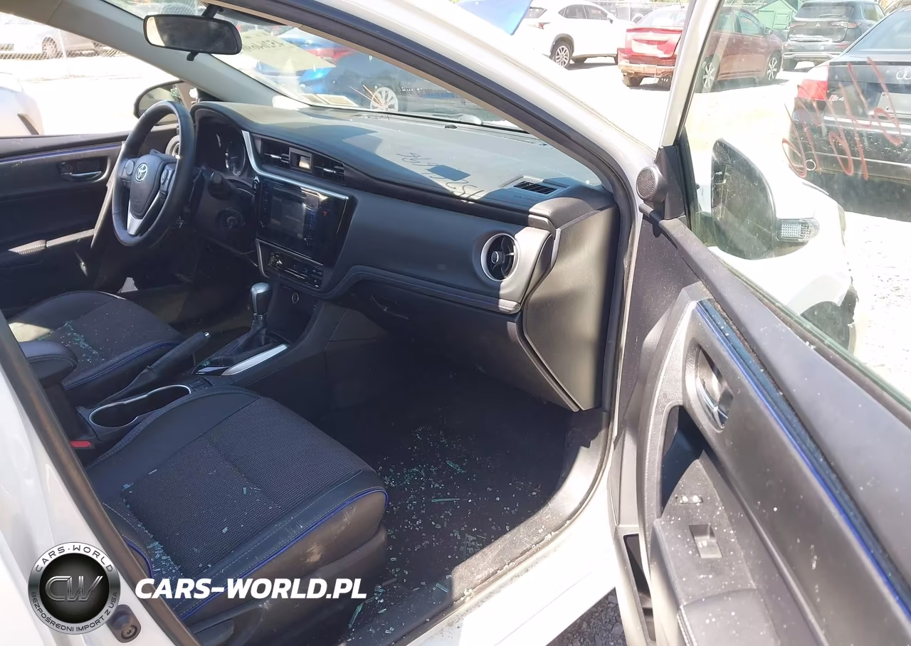 2018 Toyota Corolla Se VIN:2T1BURHE2JC033106 - 5