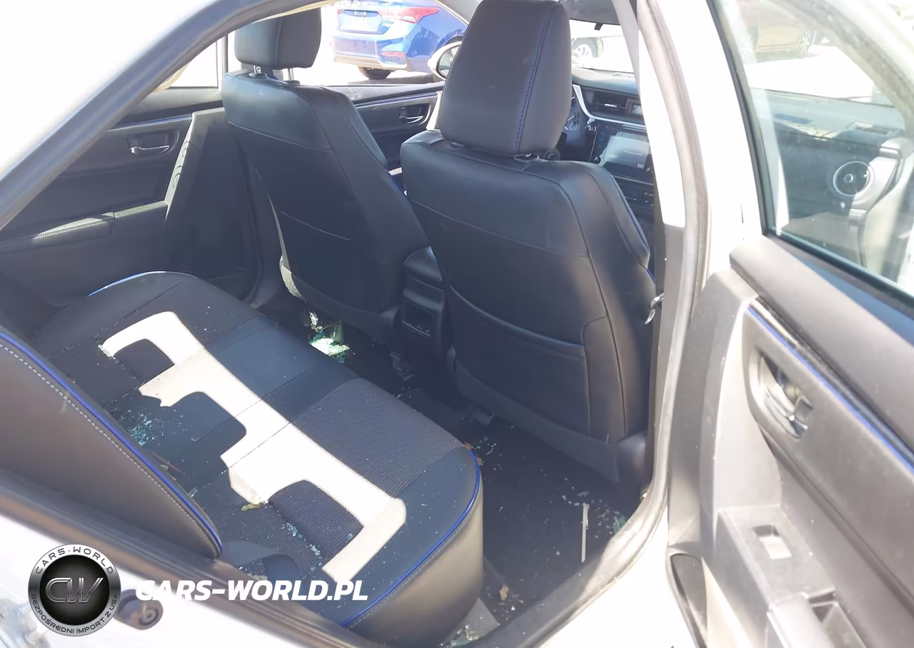 2018 Toyota Corolla Se VIN:2T1BURHE2JC033106 - 8