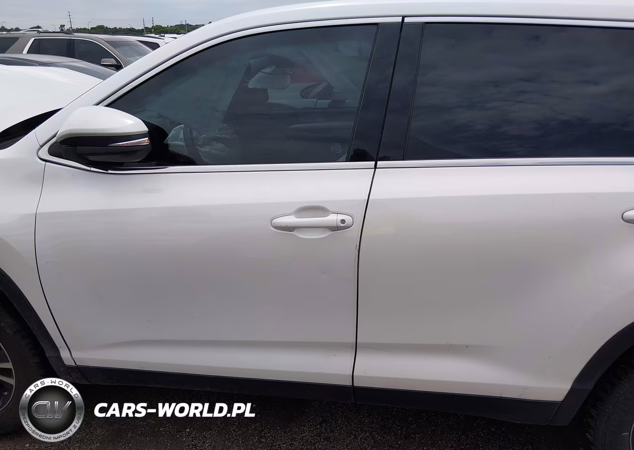 2019 Toyota Highlander Le VIN:5TDZZRFH9KS333733 - 15