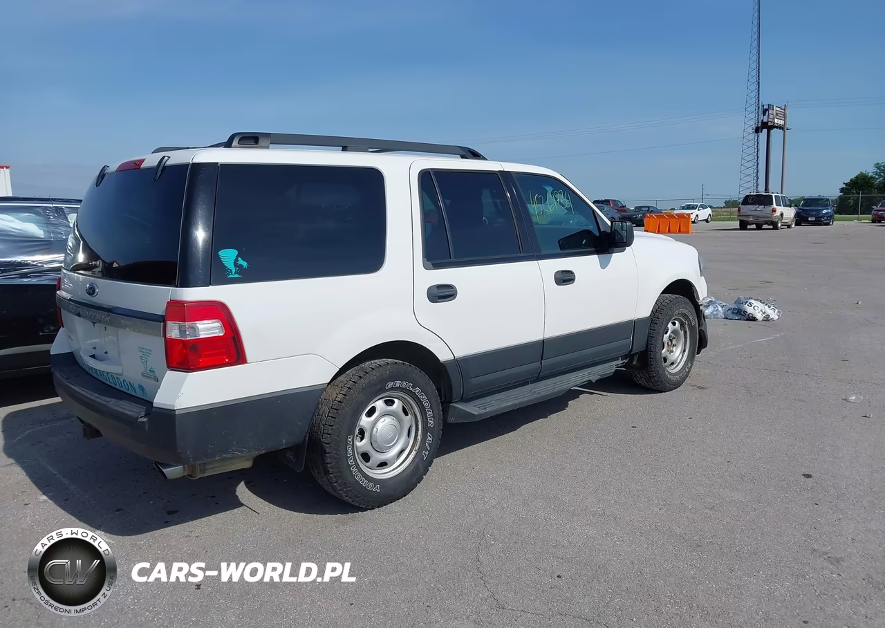 2015 Ford Expedition Xl VIN:1FMJU1GT3FEF04130 - 4