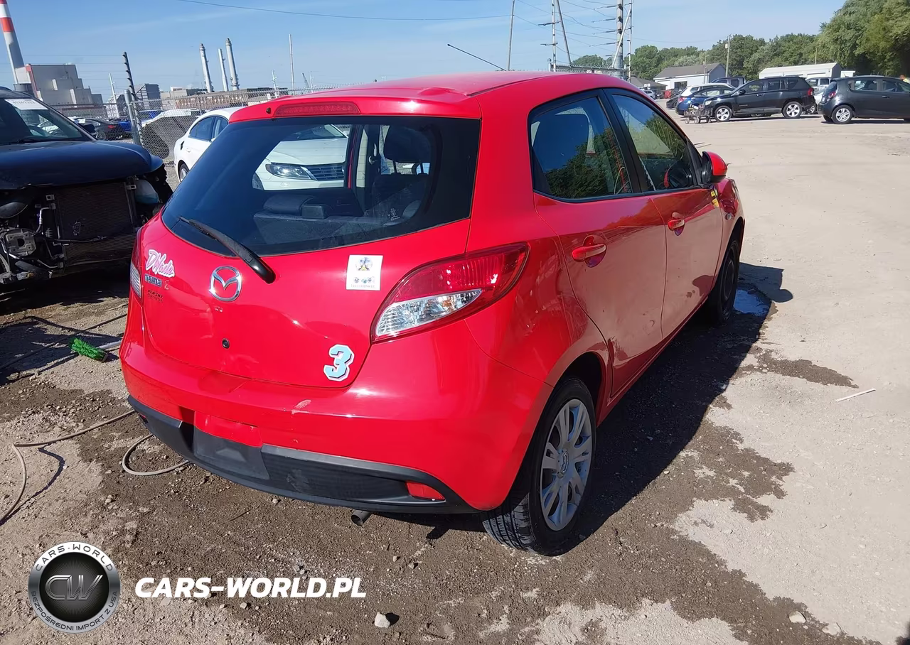 2013 Mazda Mazda2 Sport VIN:JM1DE1KY4D0164465 - 4