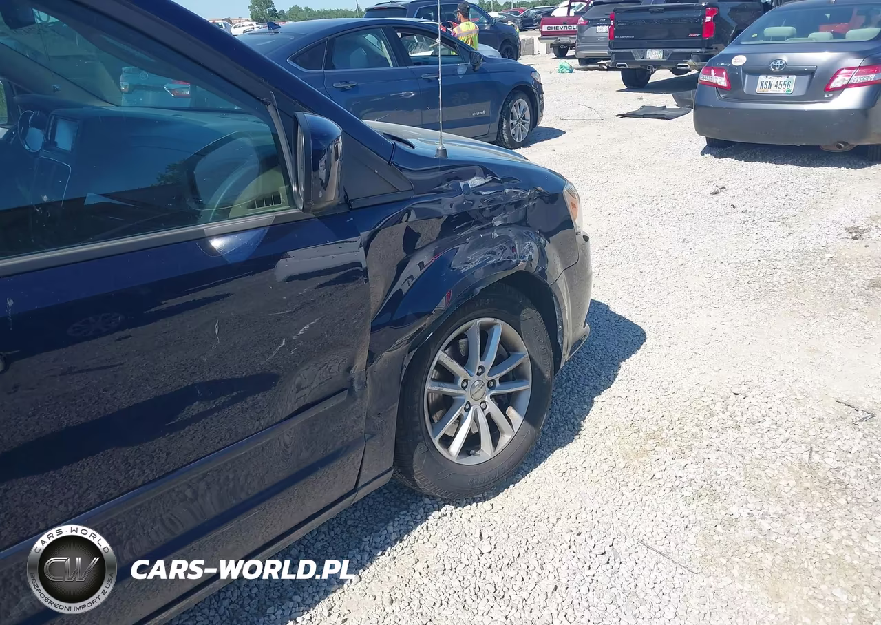 2015 Dodge Grand Caravan Sxt VIN:2C4RDGCG8FR575409 - 12