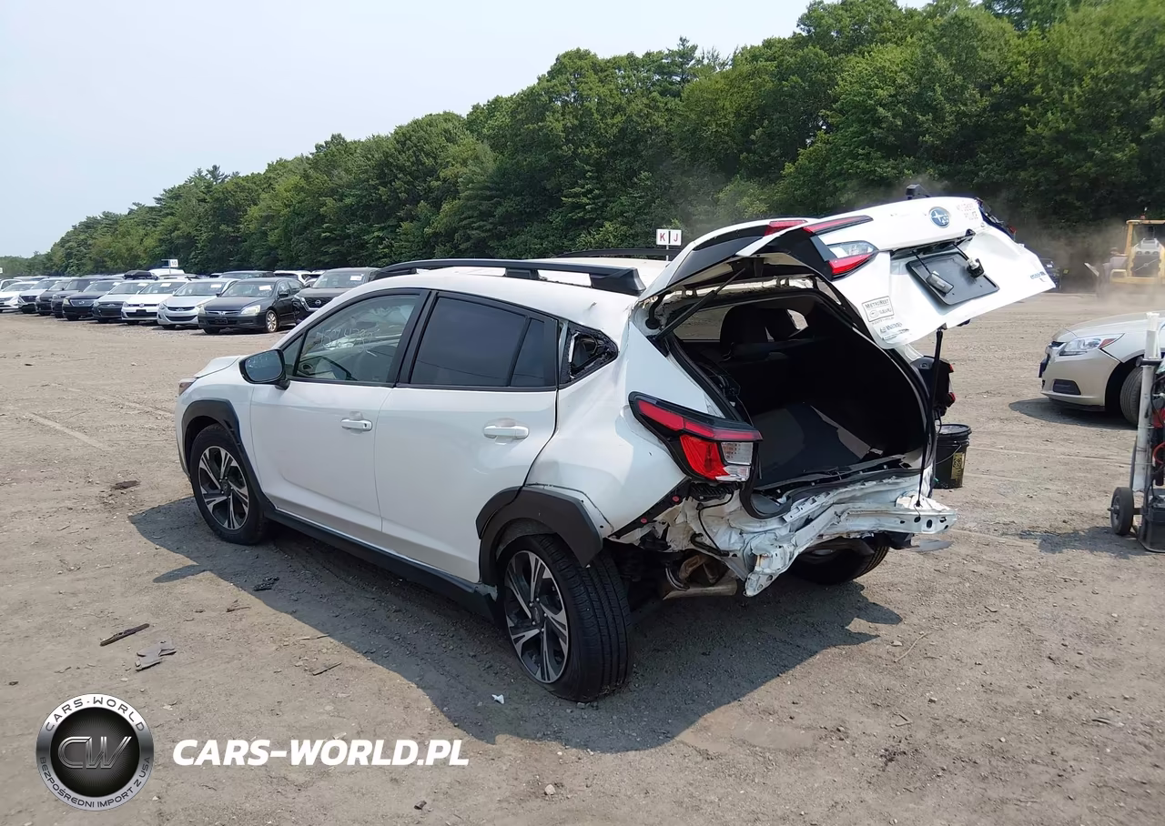 2024 Subaru Crosstrek Premium VIN:JF2GUADC6R8273070 - 3