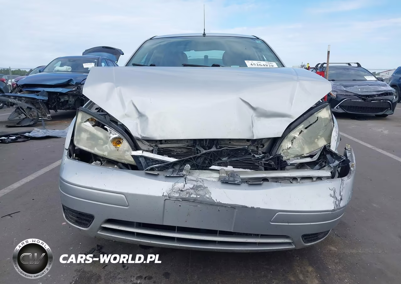 2005 Ford Focus Zx4 VIN:1FAFP34N35W229442 - 12