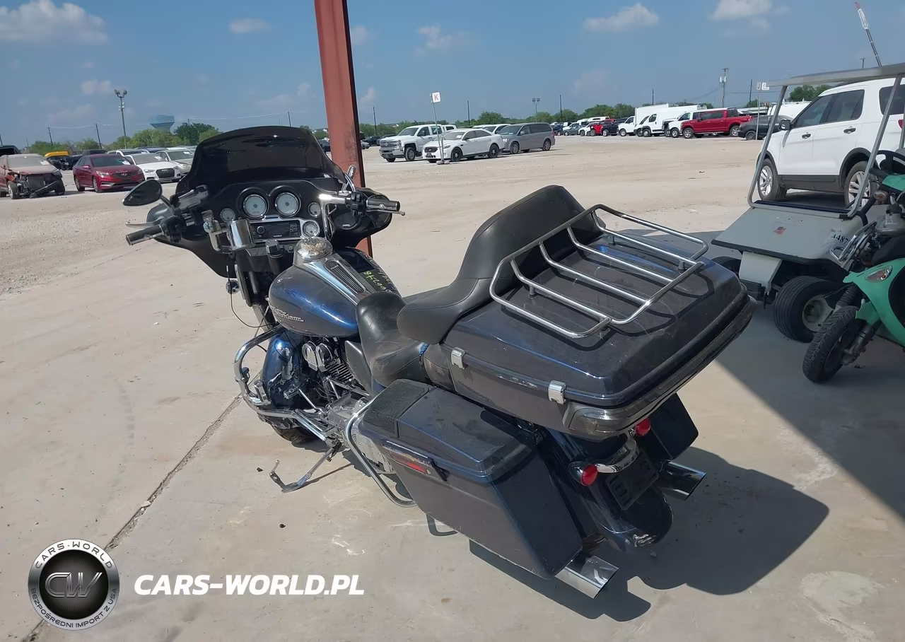 2012 Harley-Davidson Flhx Street Glide VIN:1HD1KBM14CB666248 - 3