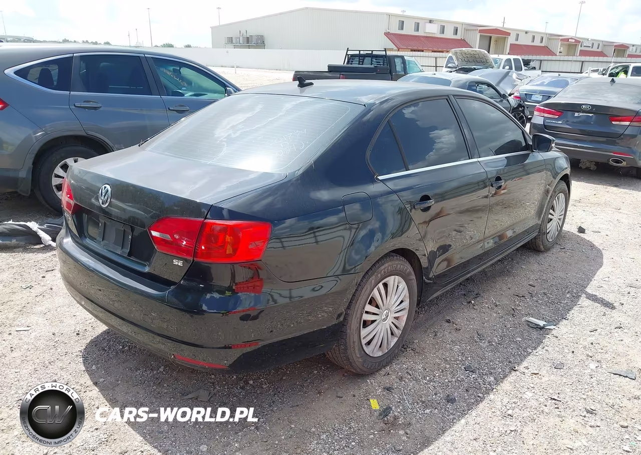 2014 Volkswagen Jetta 1.8T Se VIN:3VWD07AJ7EM382451 - 4
