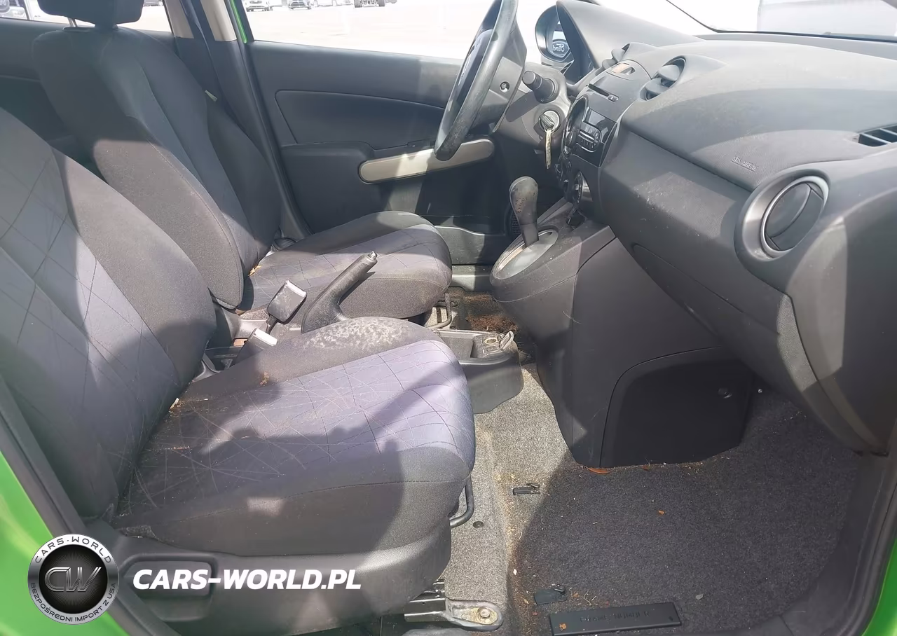 2011 Mazda Mazda2 Sport VIN:JM1DE1HYXB0129482 - 5