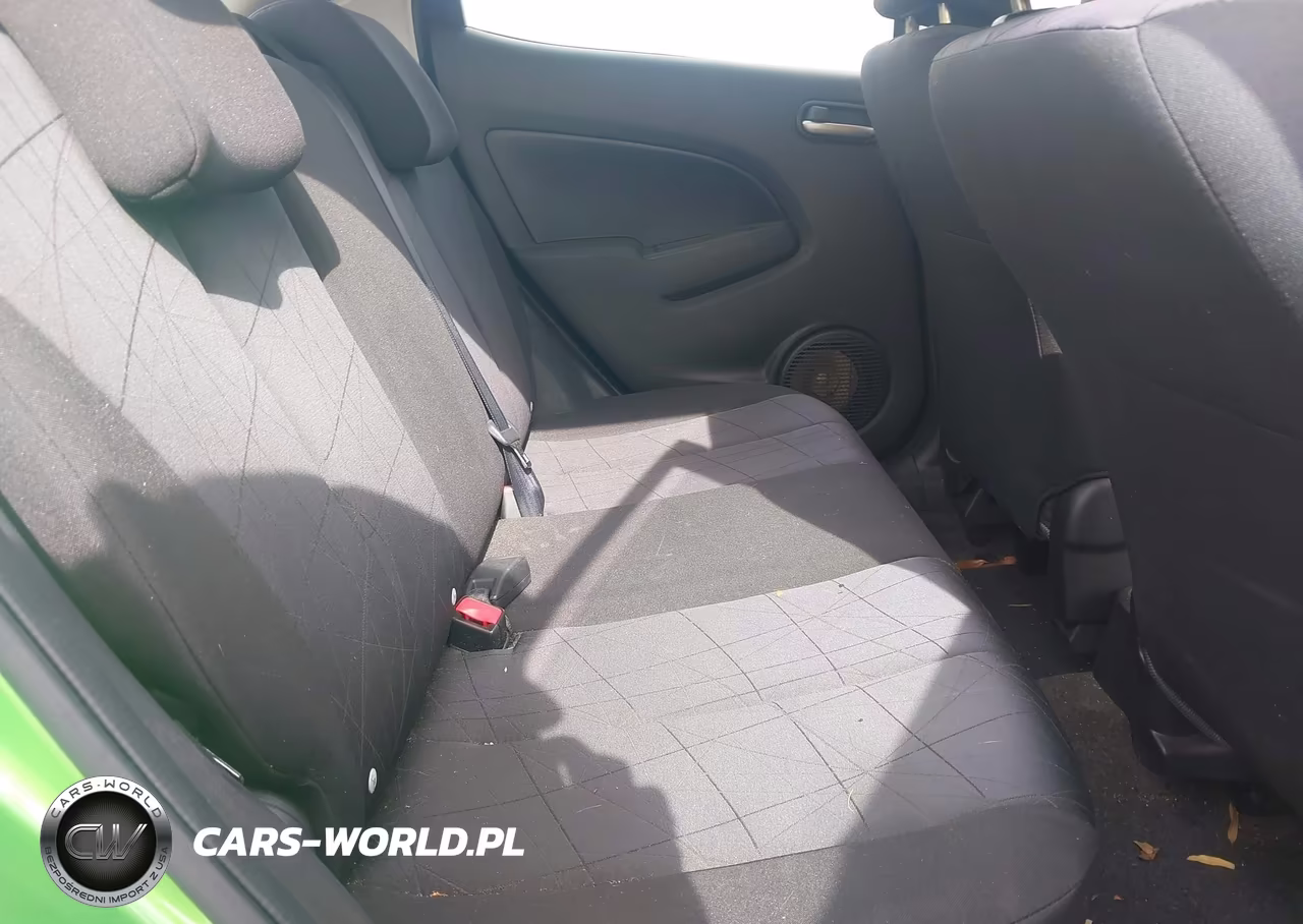 2011 Mazda Mazda2 Sport VIN:JM1DE1HYXB0129482 - 8