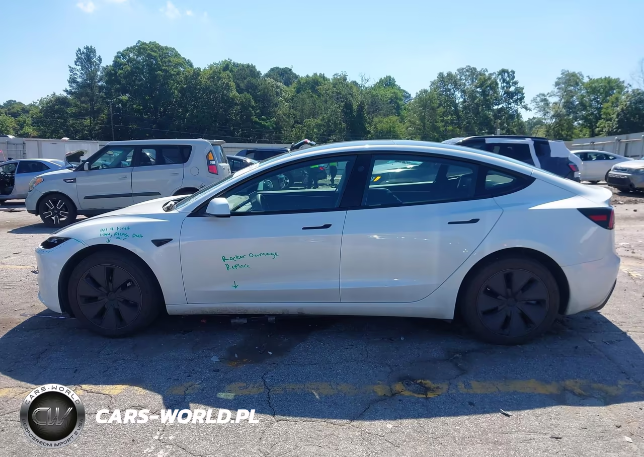 2025 Tesla Model 3 Long Range Rear-Wheel Drive-Standard Rear-Wheel Drive VIN:5YJ3E1EA9SF032293 - 14