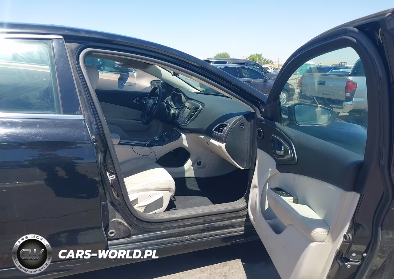 2015 Chrysler 200 Limited VIN:1C3CCCAB7FN669551 - 5
