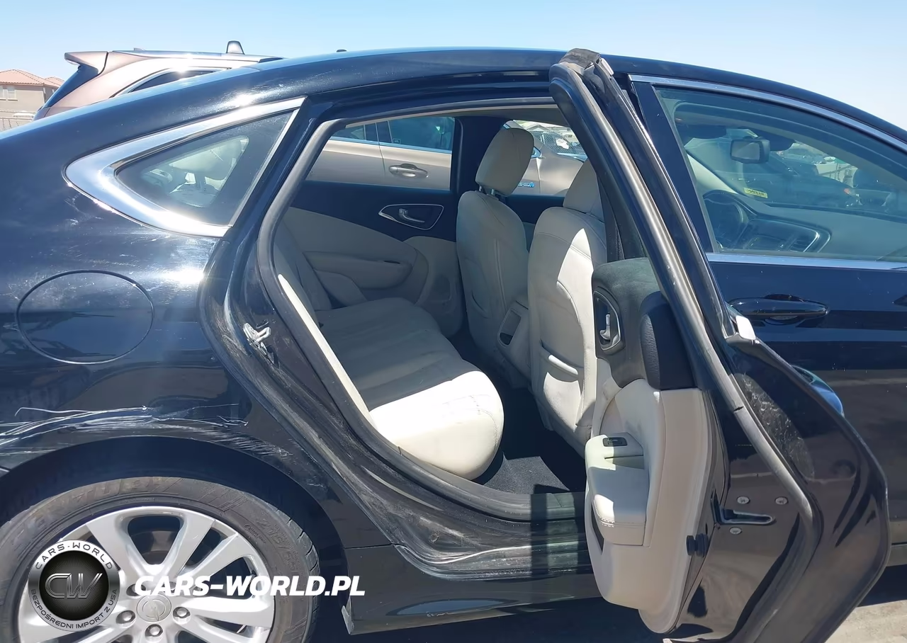 2015 Chrysler 200 Limited VIN:1C3CCCAB7FN669551 - 8