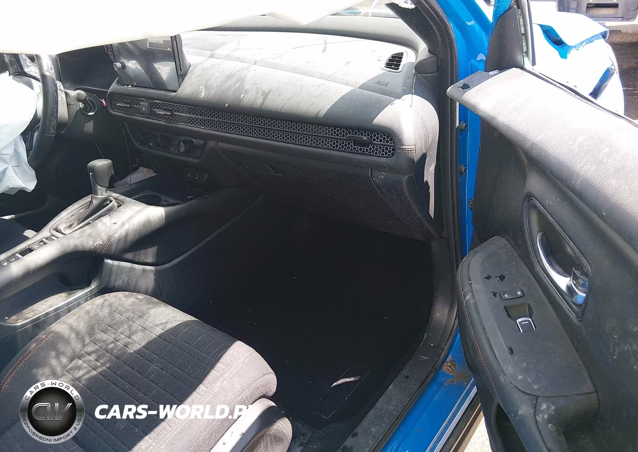2026 Honda Hr-V Awd Sport VIN:3CZRZ2H54TM713827 - 5