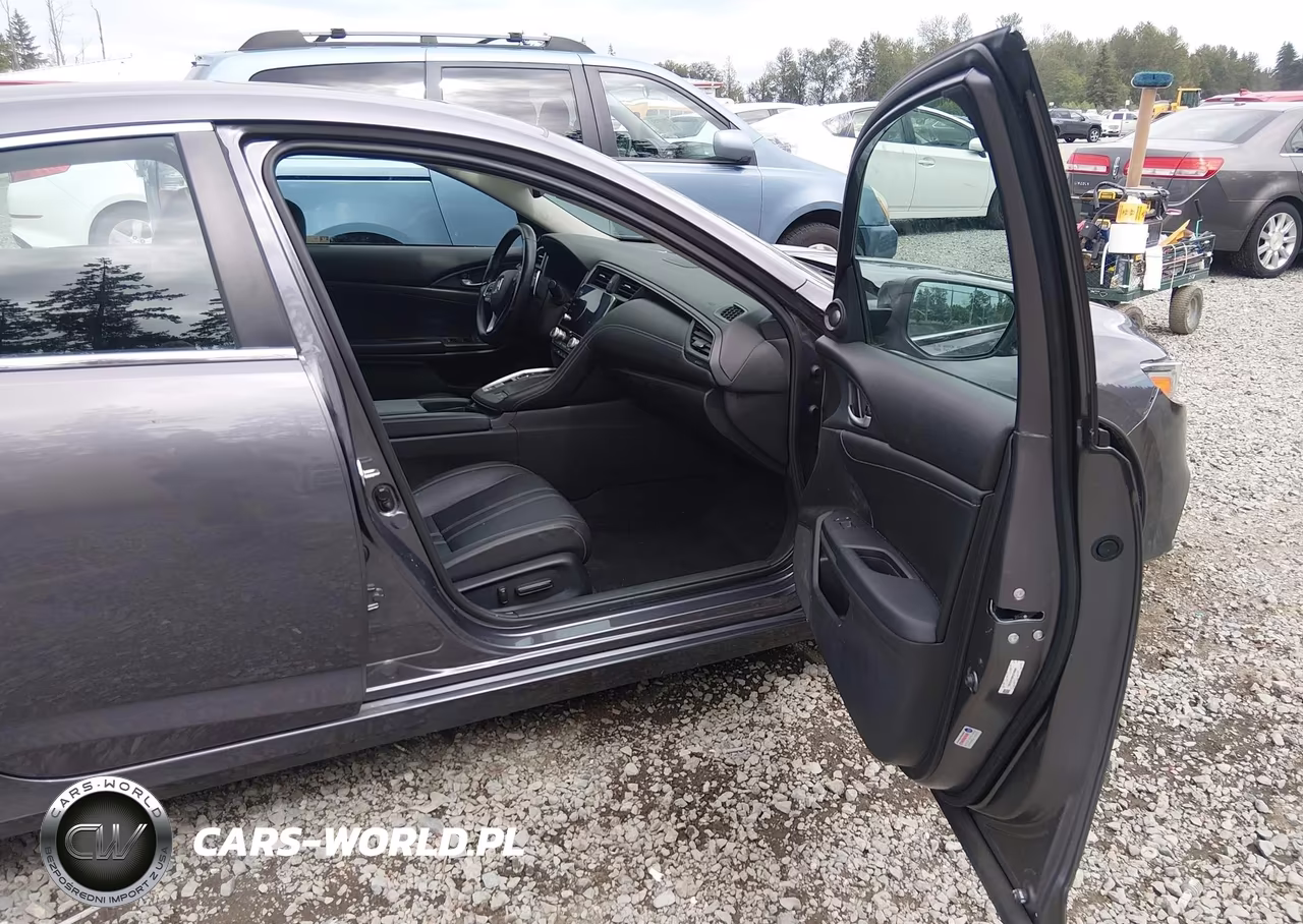 2019 Honda Insight Touring VIN:19XZE4F99KE018660 - 5