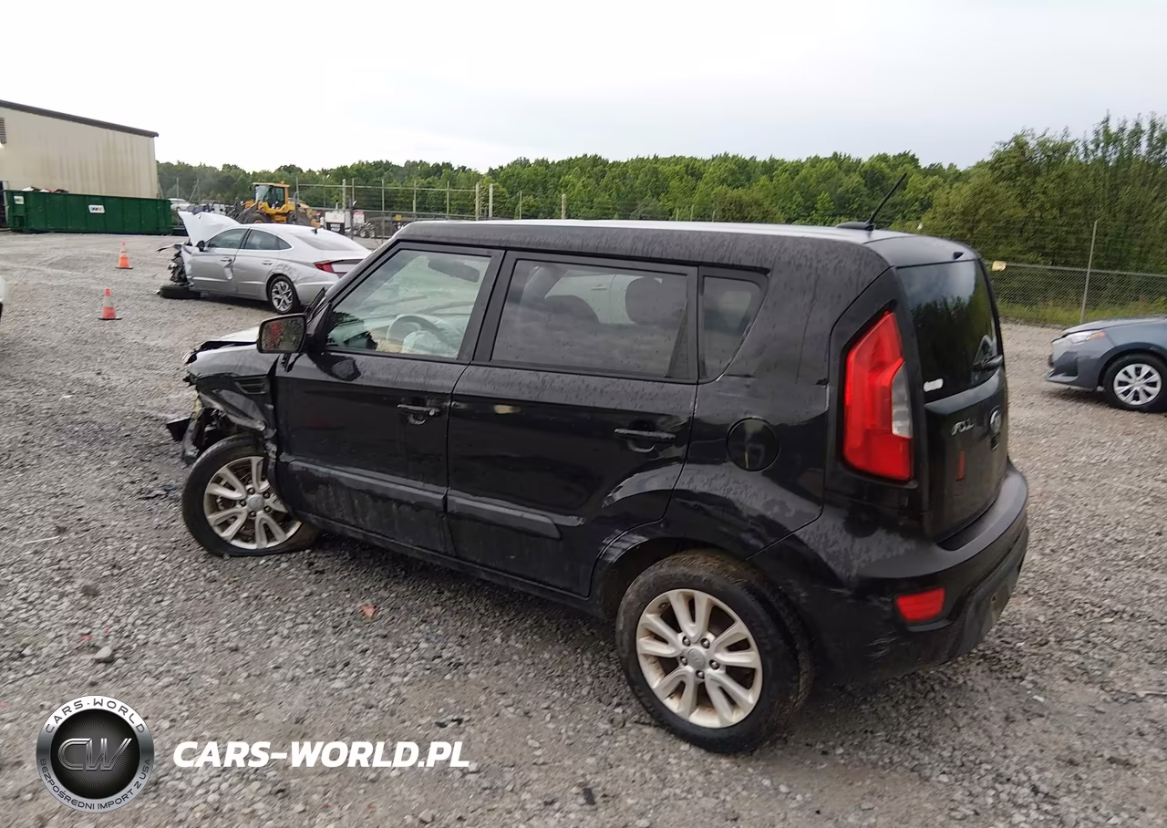 2013 Kia Soul + VIN:KNDJT2A67D7626247 - 3